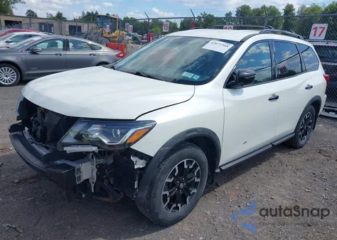 2020 Nissan Pathfinder Sv 4Wd z USA, uszkodzony, nr VIN 5N1DR2BM7LC623522